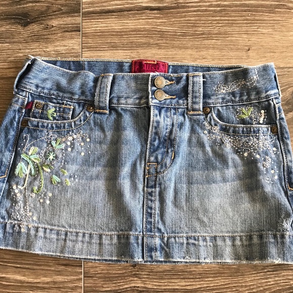 Hollister Dresses & Skirts - 🔥VINTAGE HOLLISTER SKIRT🔥